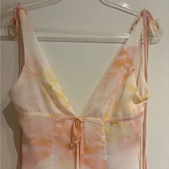 Peppermayo NWOT Alden Mini Dress in Floral Print Size Small US 4 - Picture 6 of 9